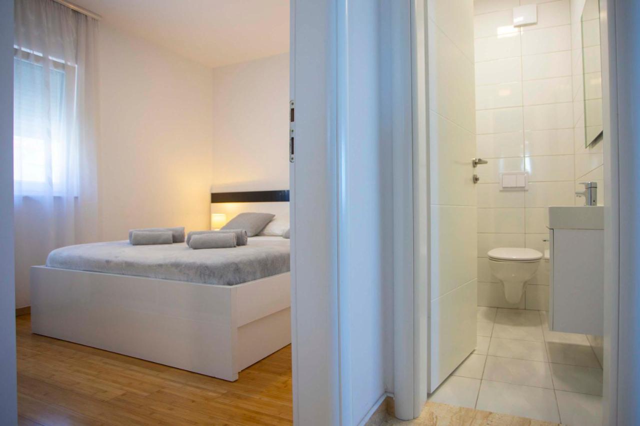 Apartment Lauc Макарска Экстерьер фото