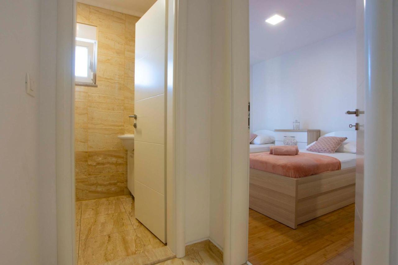 Apartment Lauc Макарска Экстерьер фото