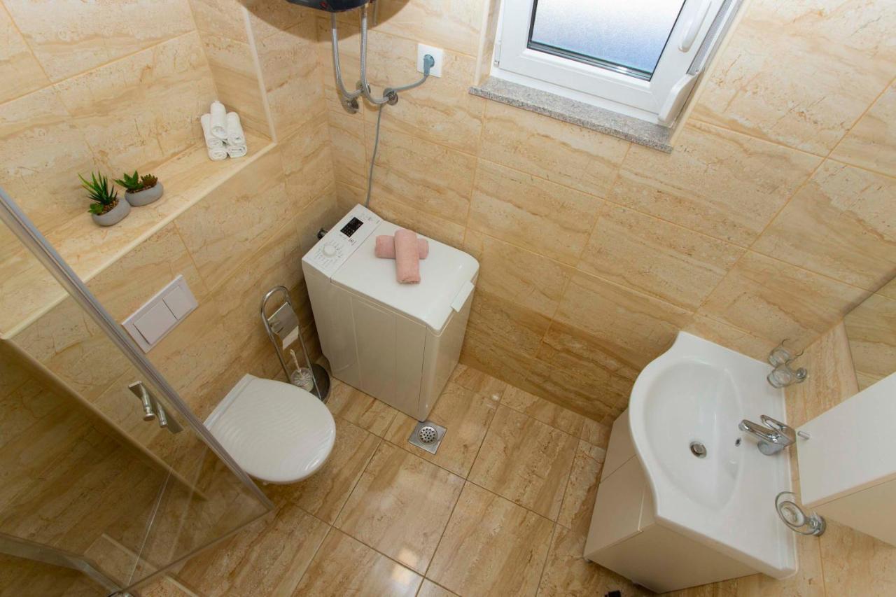 Apartment Lauc Макарска Экстерьер фото